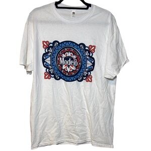 Unisex Modelo Graphic Tee Size Large